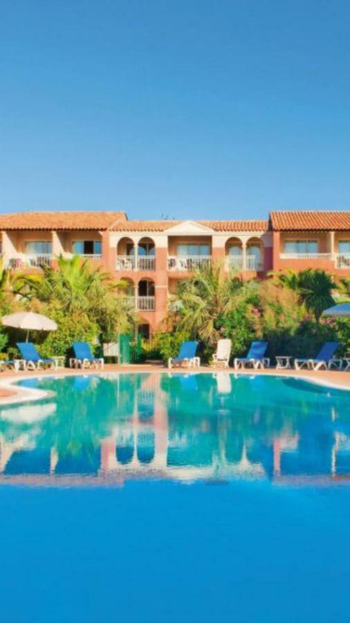 Entre Mer Et Piscine Йер Экстерьер фото